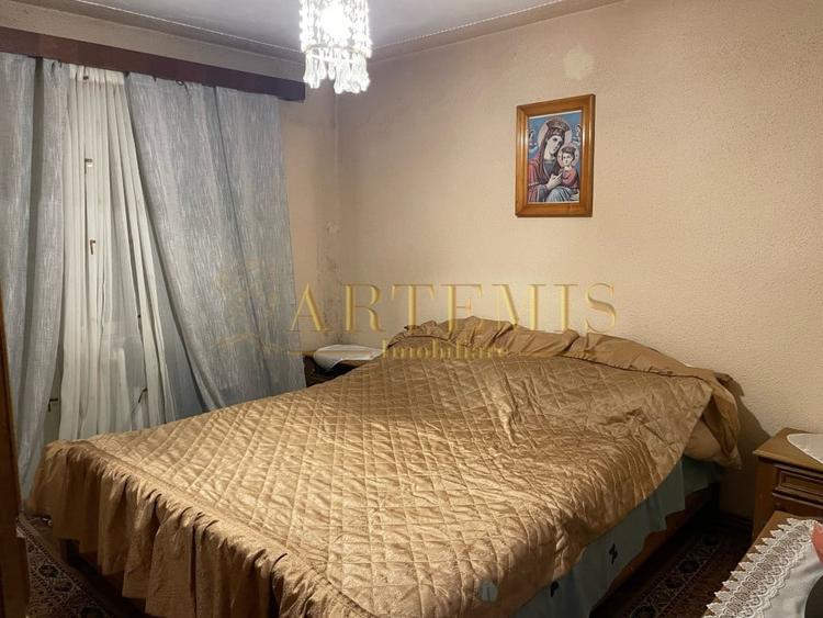 Apartament de 3 camere, decomandat, 67 mp., zona Stefan cel Mare. - 1