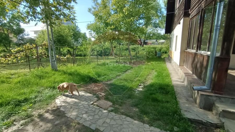 Casa de vanzare in stil vechi cu 3 camere si 3 arii in Cop. Manastur