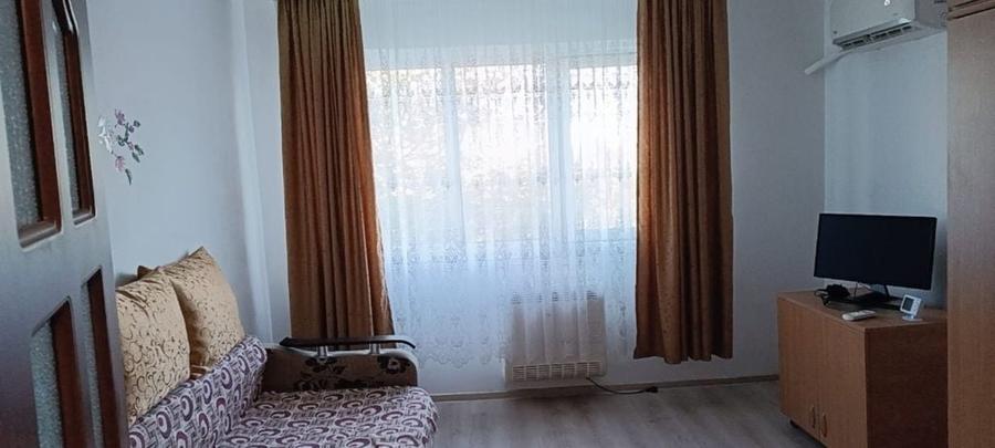 Garsonieră decomandată în Exterior Vest