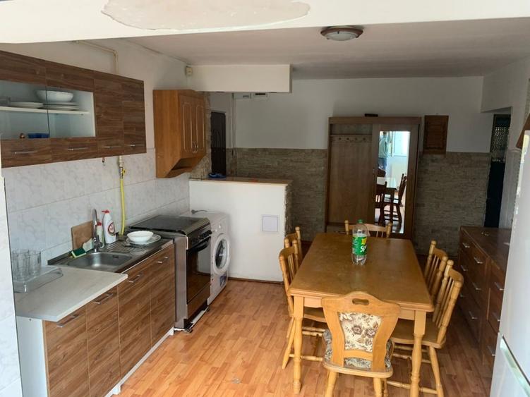 Inchiriez apartament 2 camere - 1