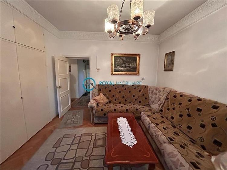 Royal Imobiliare - Inchiriere apartament 4 camere in Vila - 13