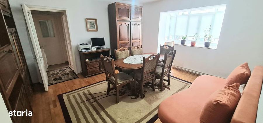 George Enescu-zona Unversitatii- 3 camere etaj 1, mobilat si utilat - 3