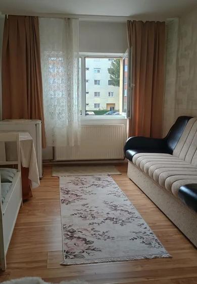 Apartament 2 camere decomandat,zona Faget,92000 Euro - 2