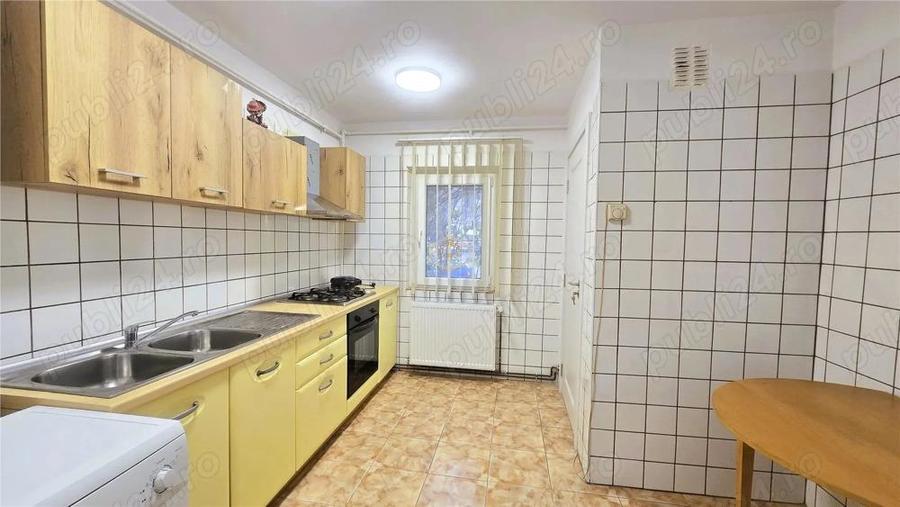 Parter - Apartament decomandat cu 3 camere | Micro 16, Liceul Nr. 7 - 6