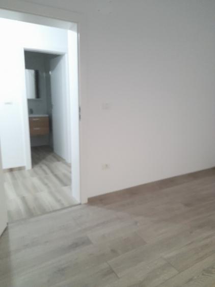 Proprietar vind duplex - 8