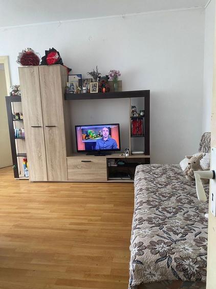Inchiriez apartament 2 camere zona Centru - 12