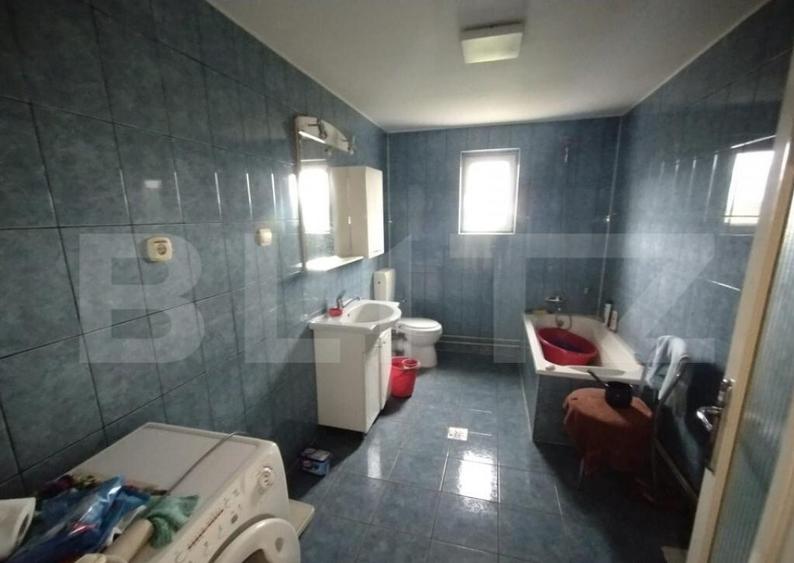 Casa, 5 camere,200 mp,800 mp teren,pretabil business,13 km d - 5