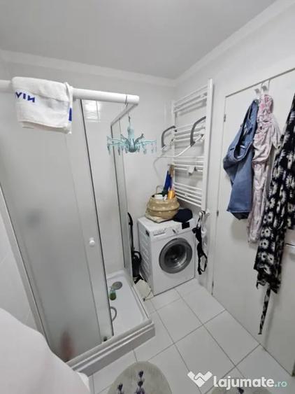 Garsonieră semidecomandată în Titan