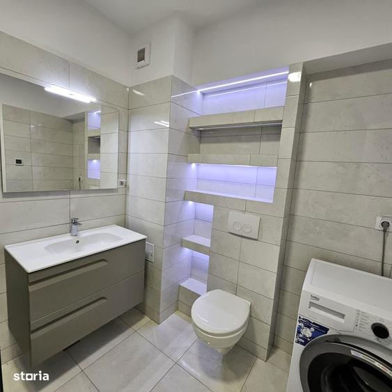 Garsonieră decomandată în Central
