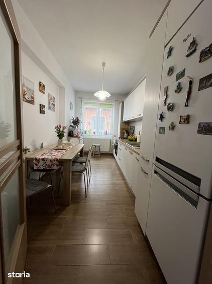 Apartament cu 3 camere decomandat în Șelimbăr