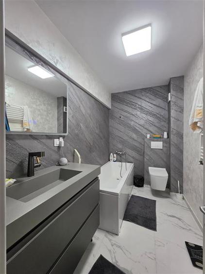 Apartament cu 2 camere decomandat în Vișani
