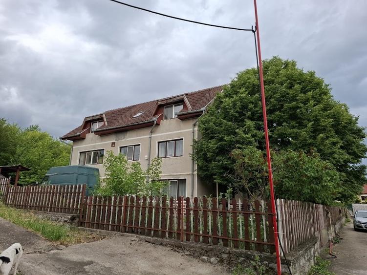 Casă individuală cu 2 camere cu Canalizare în Dealuri Oradea