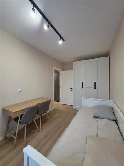 Apartament cu 3 camere decomandat în Podu Roș