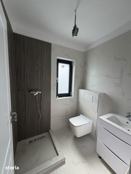 Casă cu 4 camere cu Teren 400 Mp în Clinceni