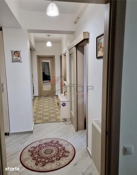 Apartament cu 3 camere decomandat în Miroslava