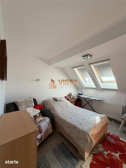 Apartament cu 4 camere, mobilat în Tractorul