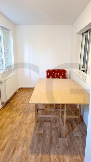 Apartament cu 2 camere decomandat în Micro 21