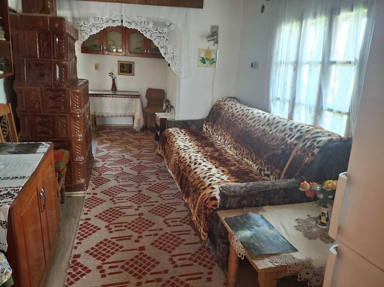 Casă cu 4 camere în Exterior Vest