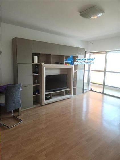 Apartament cu 3 camere decomandat, mobilat în Doamna Ghica