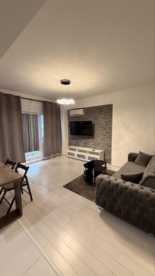 Apartament cu 2 camere decomandat în Roșu