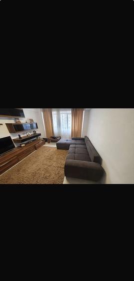 Apartament cu 3 camere decomandat în Dosu Bricii