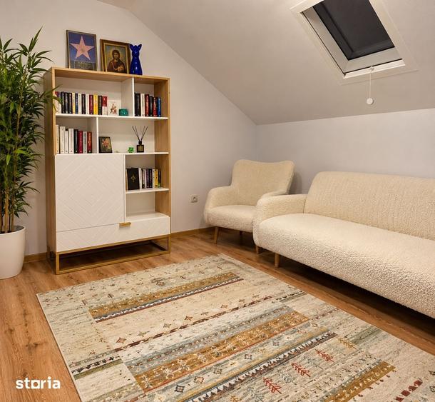 Casă cu 4 camere cu Teren 250 Mp în Vladimirescu