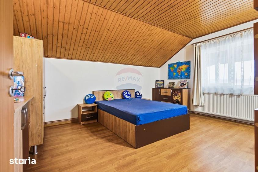 Casa / Vila cu 5 camere de vanzare - 5
