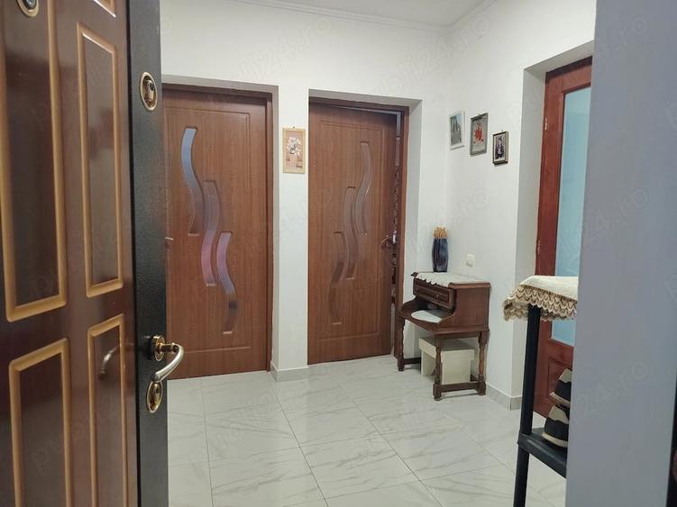 Apartament cu 2 camere decomandat în Tărtășești