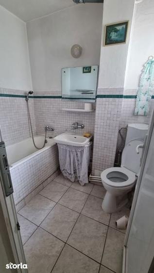 Apartament cu 2 camere decomandat în Mărăței