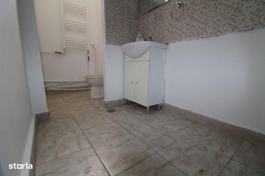 Spațiu comercial, de 105 mp, în Central