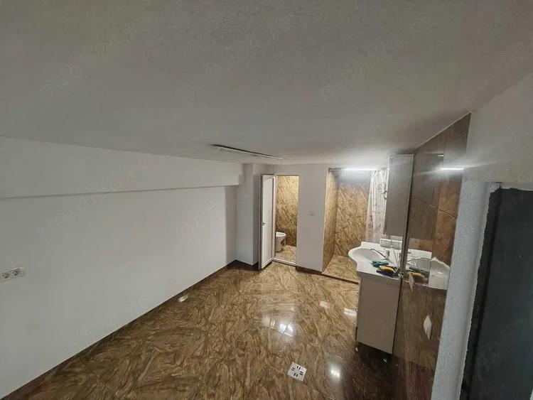 Spațiu comercial, de 117 mp, în Central