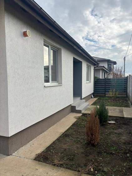 Casă individuală cu 3 camere cu Teren 300 Mp în Berceni