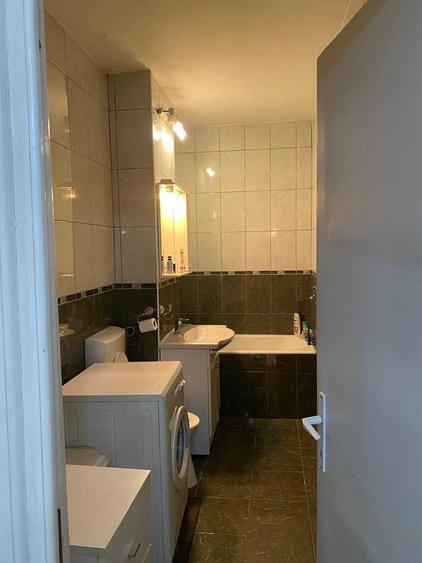Apartament cu 3 camere decomandat în Dacia