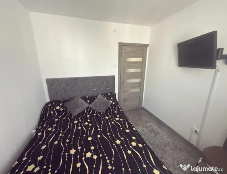Apartament cu 2 camere semidecomandat în Florilor
