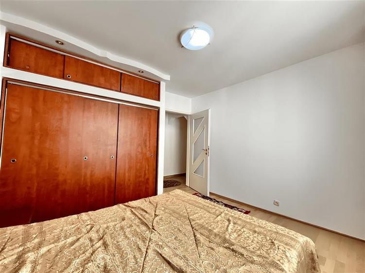 Apartament Decomandat cu 3 Camere si 2 Bai in Racadau - 11