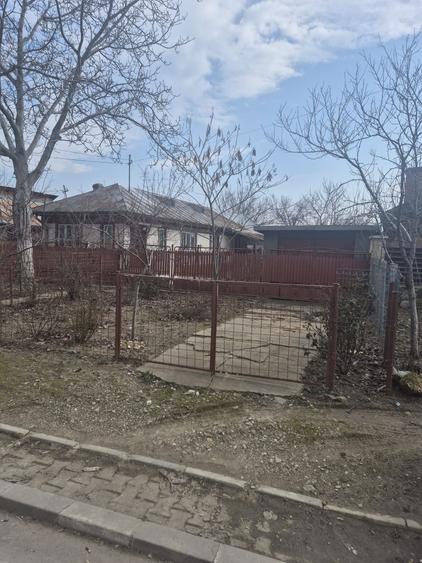 Oferta:Casa de vanzare - 3