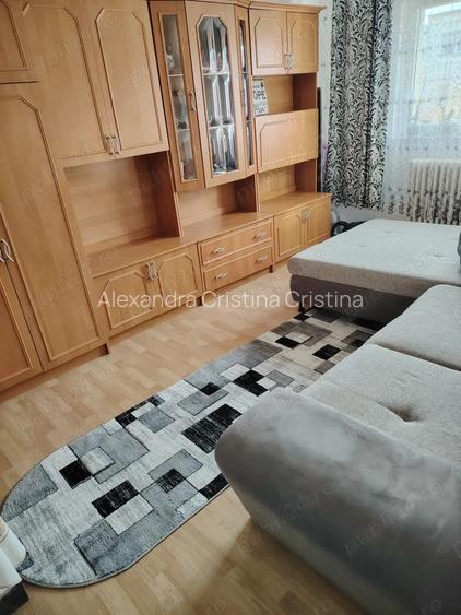 Vand apartament cu 2 camere in Hunedoara M7