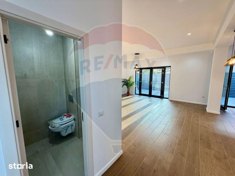 Casa / Vila cu 4 camere de vanzare in zona Dedeman - 1