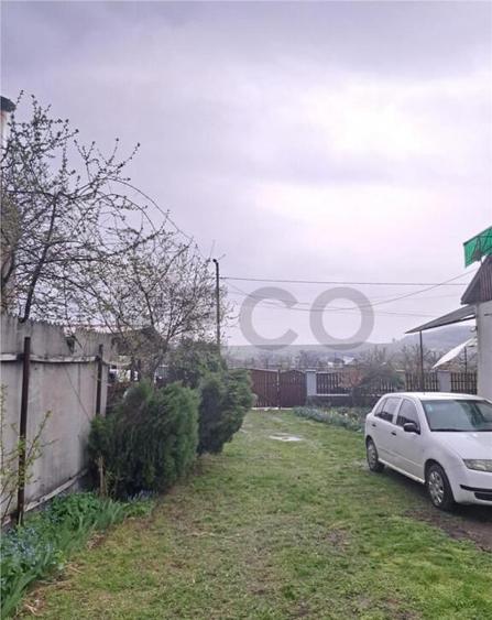 Apartament cu 3 camere , decomandat , cu 2160 mp teren intra - 4