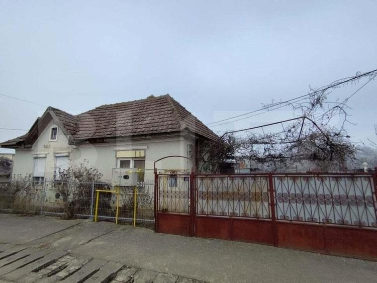 Casa cu Poten?ial de Extindere, Teren Generos 2304 mp, utilita?i complete Aiud - 2