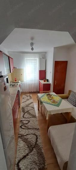 Vand apartament cu doua camere , zona linistita cu loc de parcare . - 8