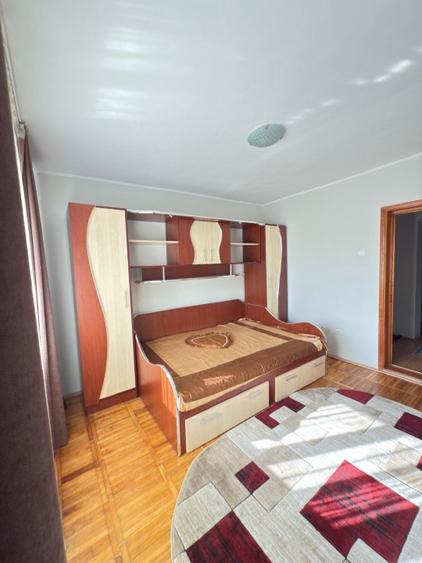 Vând apartament  - 1