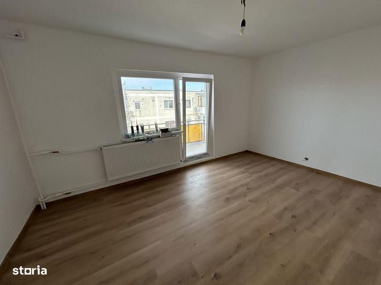 Vand apart.1 cam.situat in Micalaca,str.Vaslui,st. 50 mp,et.4/4,modern - 6