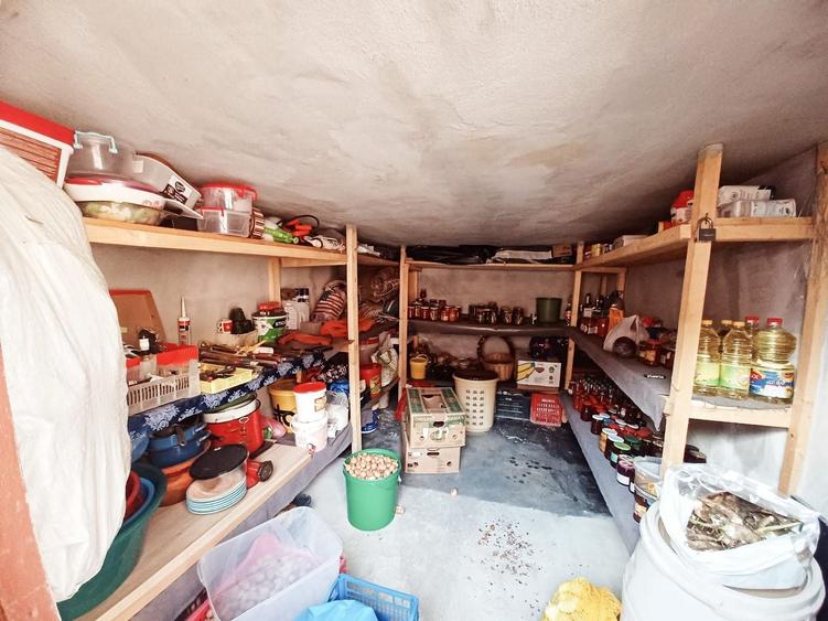 Apartament 2 camere, magazie,  doua locuri de parcare, in zona Iris - 11