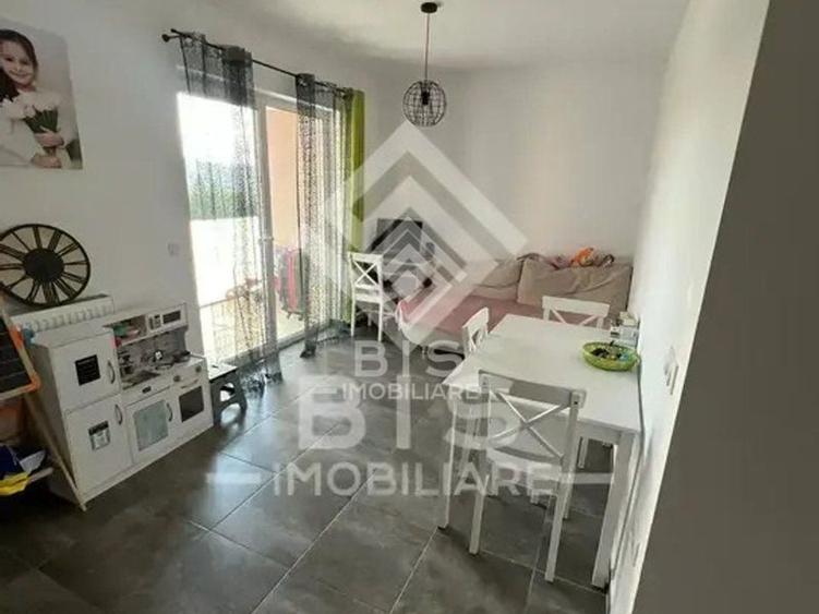Apartament de vanzare 3 camere - zona ISU - 1