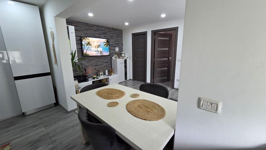 Vand apartament 2 camere - 11