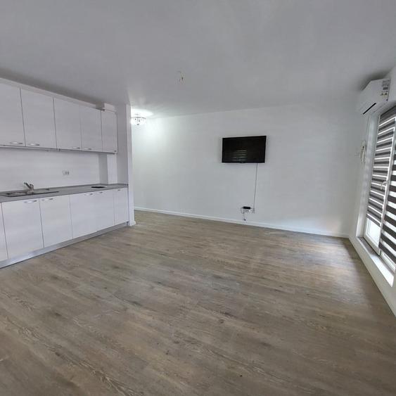 Apartament 3 camere, 70 mp, parcare exteriora, zona Metro! - 2