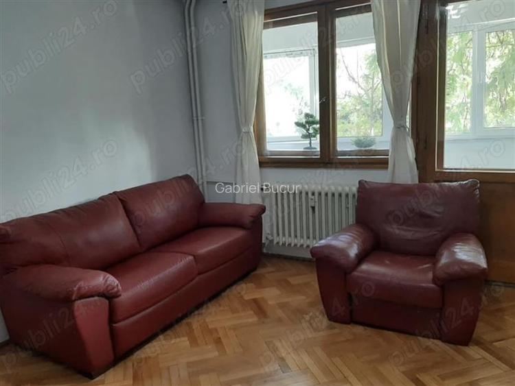 Vanzare Apartament 3 Camere Semidecomandat Berceni-Straduintei