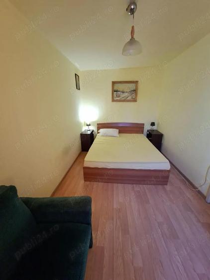 Ap 3 camere Tatara?i Ateneu, Sta?ie in fa?a blocului - 3