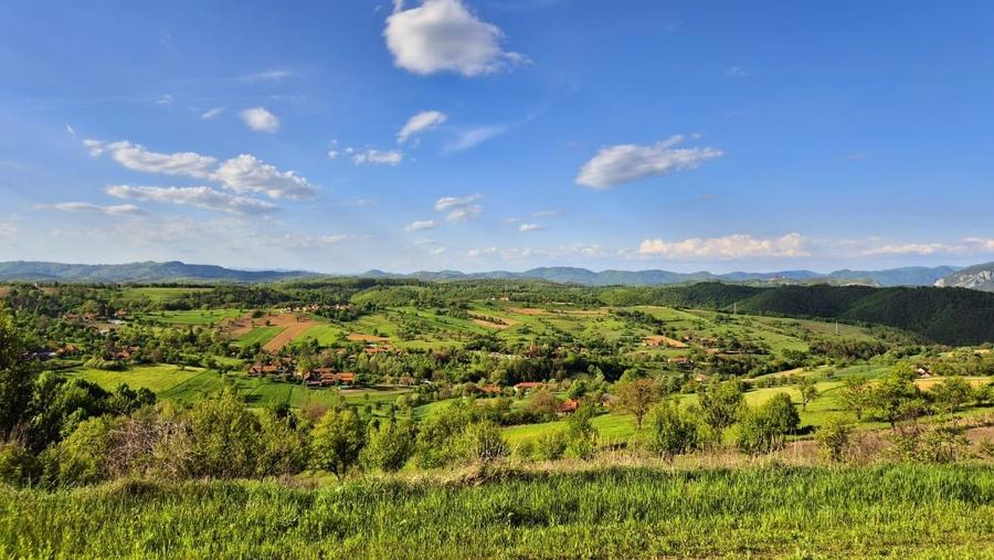 Teren intravilan situat într-o locație de vis - 1